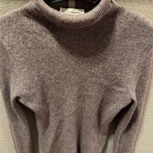 White + Warren Cashmere Turtleneck Sweater – Size Small EUC